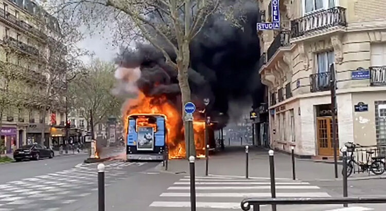 παρίσι-έκρηξη