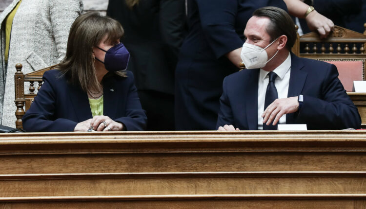 Κατερίνα Σακελλαροπούλου στη Βουλή