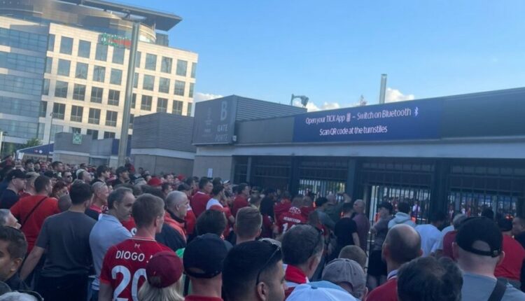 Επεισόδια έξω από το Stade de France