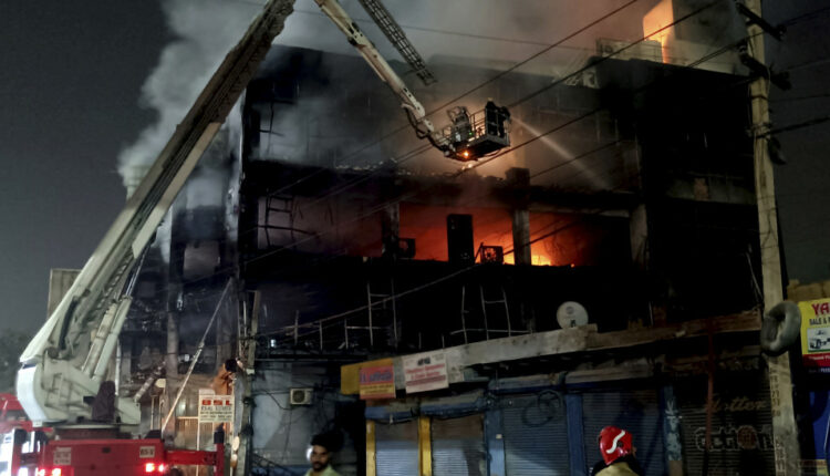 δελχί-φωτιά