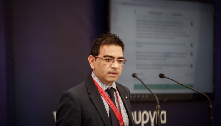 Γιώργος Σταμάτης